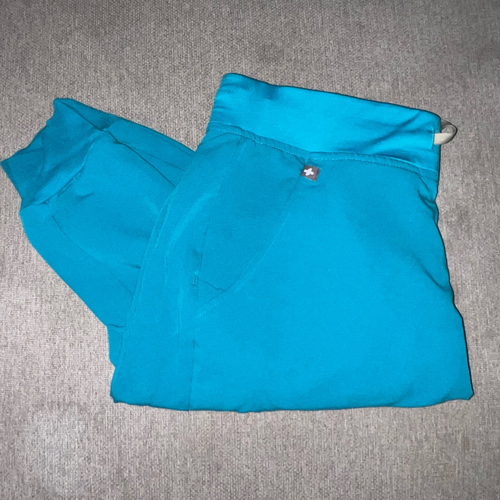 Turquoise figs joggers